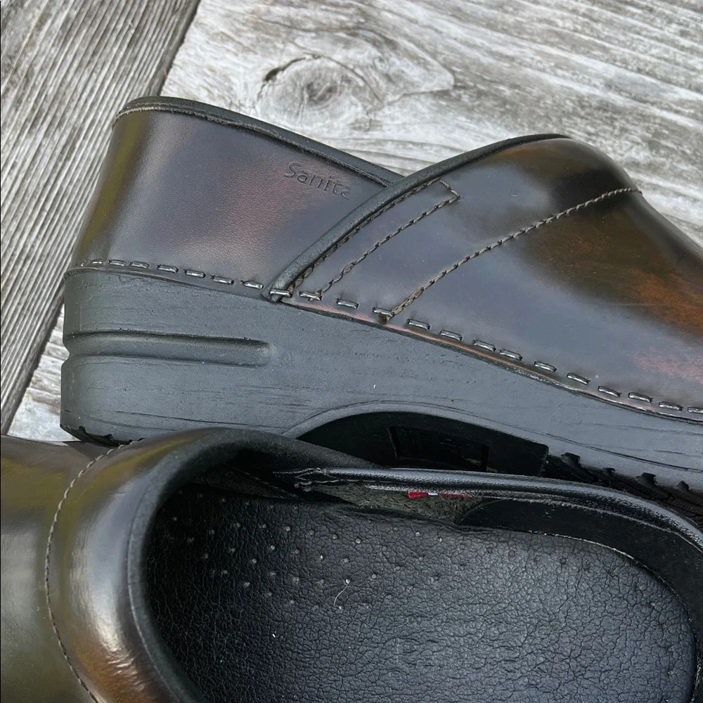 Sanita W Brown Leather Clogs 39 - Picture 2 of 6